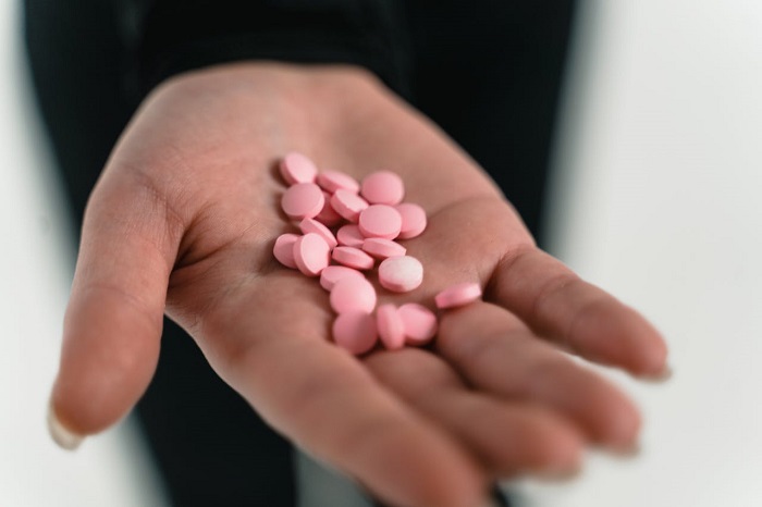 Dangers of Pink Cocaine (Tusi)